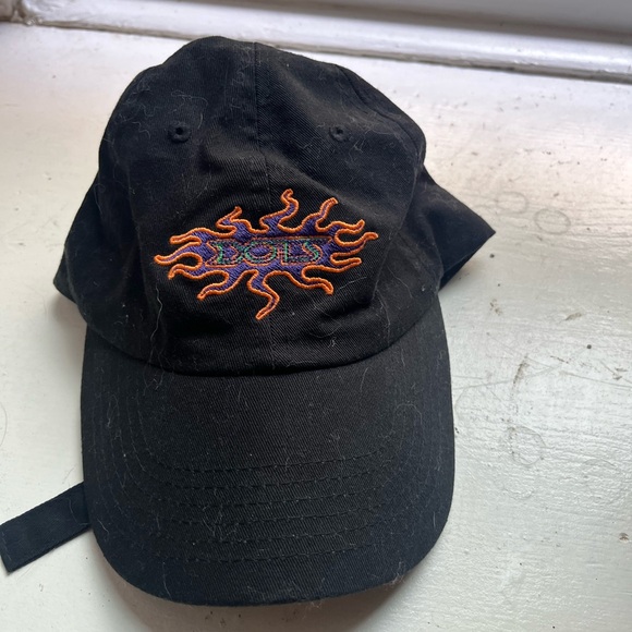 DOTS Hat - Picture 1 of 2